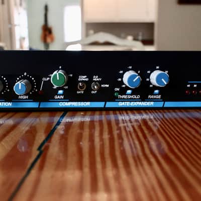 Valley Audio 401 - Mic Pre, EQ, Compressor, Gate - channel strip image 2