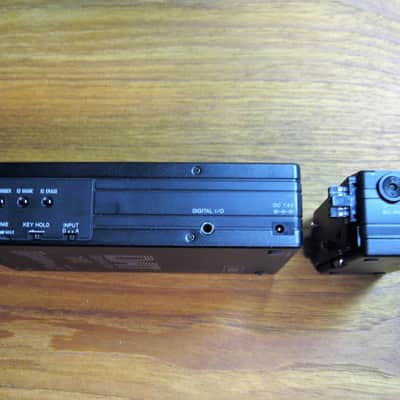 【ジャンク】AIWA DAT RECORDER STRASSER HD-X1 Aiwa Strasser HD-X1 DAT Portable Digital Tape Recorder/Player w