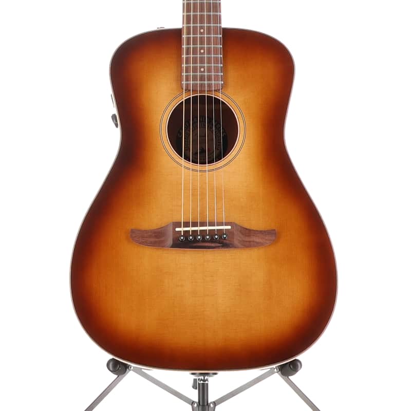 Fender Malibu Classic, ACB w/bag PF