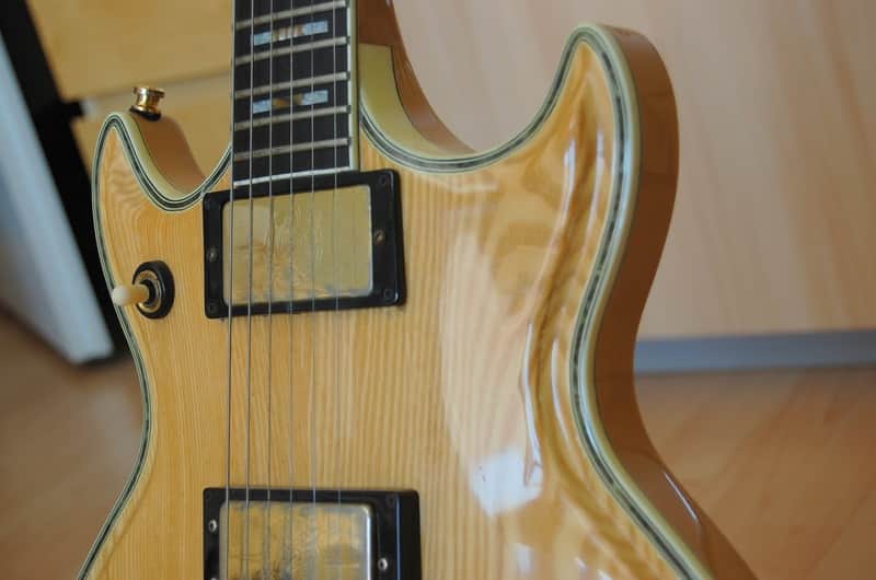 '77 Ibanez 2617 Artist for sale in Europe, stunning carved ash top, OHSC, refretted image 1