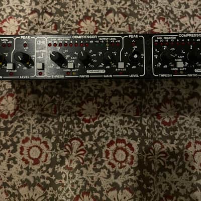 Drawmer DL441 Quad Auto Compressor Limiter 2010s - Black image 3