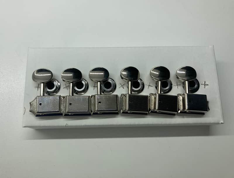 Fender Vintage Modern tuners image 1