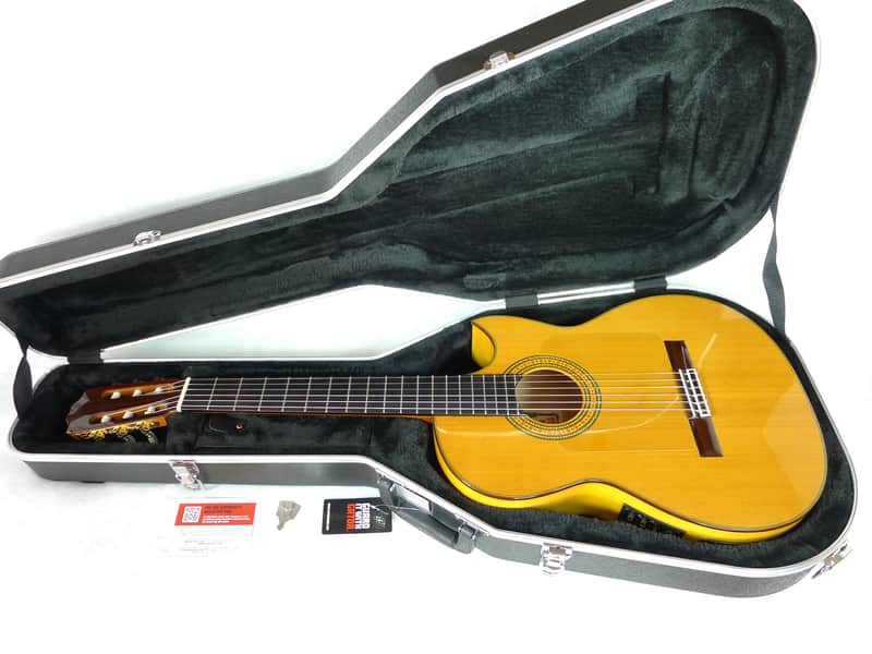 Neat Mint Hand-crafted in Japan '91 Asturias PUF / PU.F Flamenco Classical Nylon-String Acoustic-Electric Guitar image 1