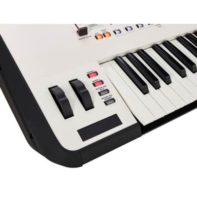 YAMAHA Montage 7 white synthesizer NO image 6