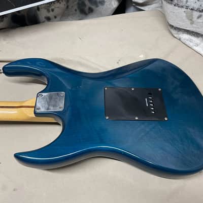 Alvarez AE-200 AE200 S-style HSS Guitar 1990s image 17