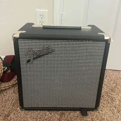Fender Rumble 15 V3 15-Watt 1x8" Bass Combo 2015 - Present - Black image 3