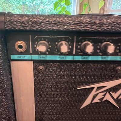 Peavey Minx 110 30 Watt Bass Guitar Combo Bass Amplification System Vintage USA image 2