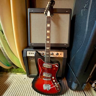 Harmony H19 Silhouette / Bobkat 1963 - 1973 - Cherry Red Sunburst image 3
