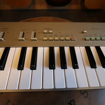 ~1980s Yamaha Portasound MP-1 Keyboard image 8