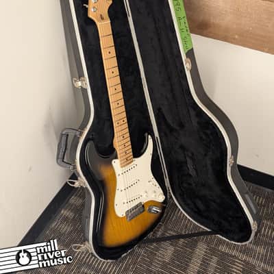 Fender American Standard Stratocaster 2001 – Original Hardshell Case – Used Very Good image 7