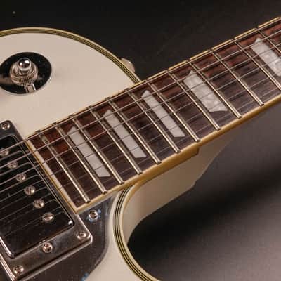 Epiphone Tommy Thayer "White Lightning" Les Paul - Limited Edition 2015 - KISS - Signed Photo + Case + Strap image 6