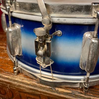 1950s Slingerland No. 151 Student Model 5.5x14 Radio King Snare Drum Blue / White Duco image 2