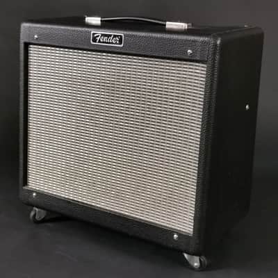 Fender Blues Junior 15-Watt 1x12" Guitar Combo - Black image 2
