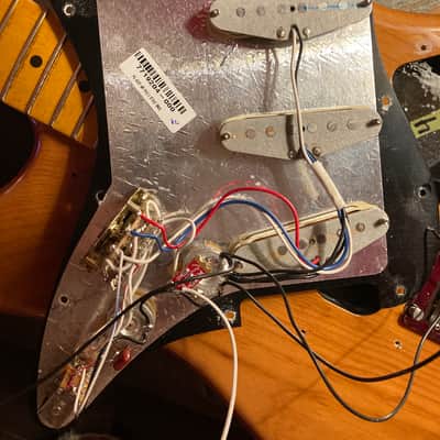 Fender V mod 2 pickups image 2