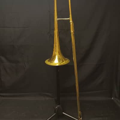 Holton T602 Slide Trombone serial 488875 - Lacquer image 4