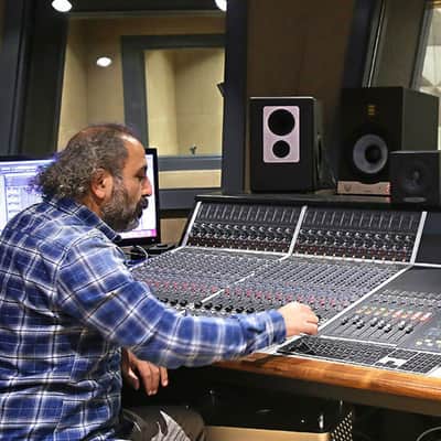 EVE Audio SC208 Active 2-Way Midfield Studio Monitor with 8-Inch SilverCone Woofer, PWM Amplifier, and BurrBrown Converter image 7