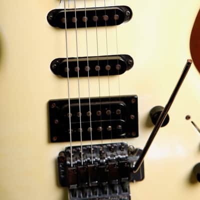 Aria Pro II RS Wildcat DX HSS Solidbody Electric Guitar 1986 Pre-Owned image 5
