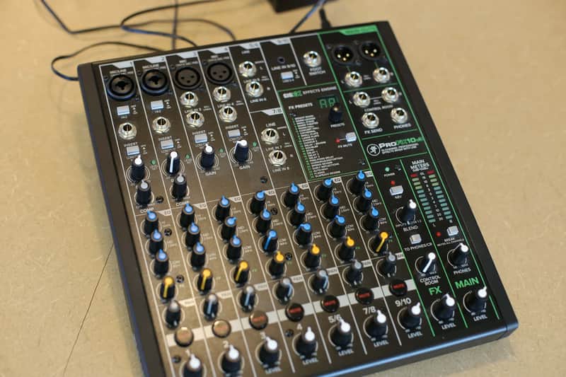 Mackie ProFX10v3 10-Channel Effects Mixer | Reverb Canada