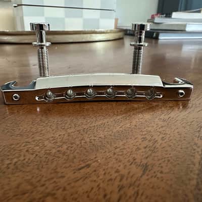 Gibson Wraparound tailpiece and mounting studs, Nickel image 2
