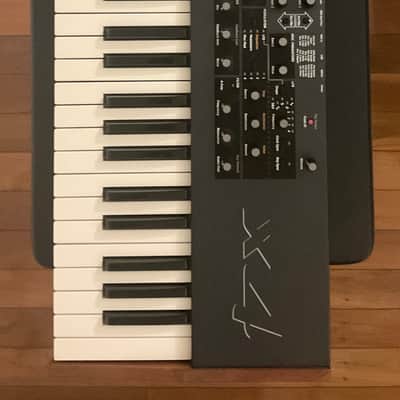 Mopho x4 synth DSI (Dave Smith Instruments aka Sequential)