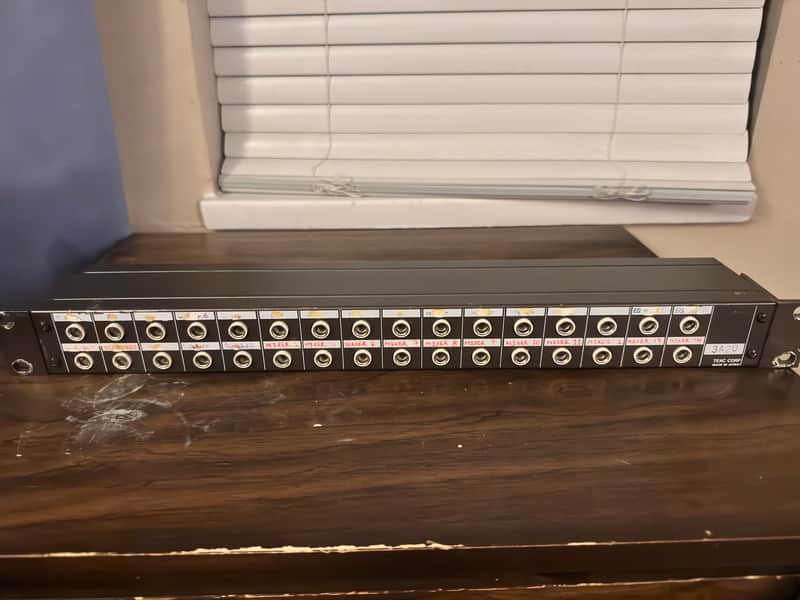 TASCAM PB-32b 2000’s - Grey image 1
