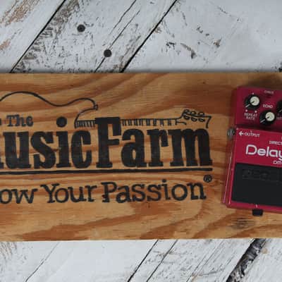 Boss Vintage 1980s DM-3 Delay Pedal Electric Guitar Analog Delay Effects Pedal image 2