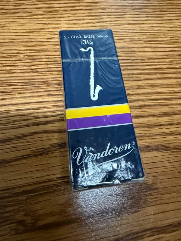 Vandoren CR1235 Traditional Bass Clarinet Reeds - Strength 3.5 (Box of 5) 2010s - Standard image 1