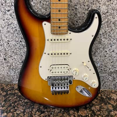 Fender 1992 American Floyd Rose Classic HSS Stratocaster Electric Guitar 3-Tone Sunburst image 3