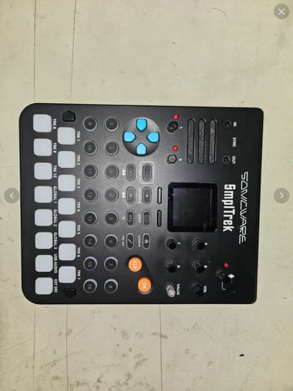 Sonicware SmplTrek Portable Production Sampler 2022 - Present - Black image 1