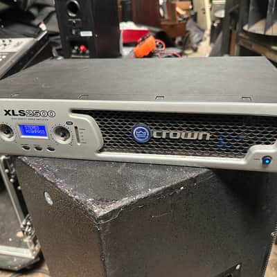 Crown XLS 2500 2-Channel High Density Power Amplifier 2010s - Silver image 4