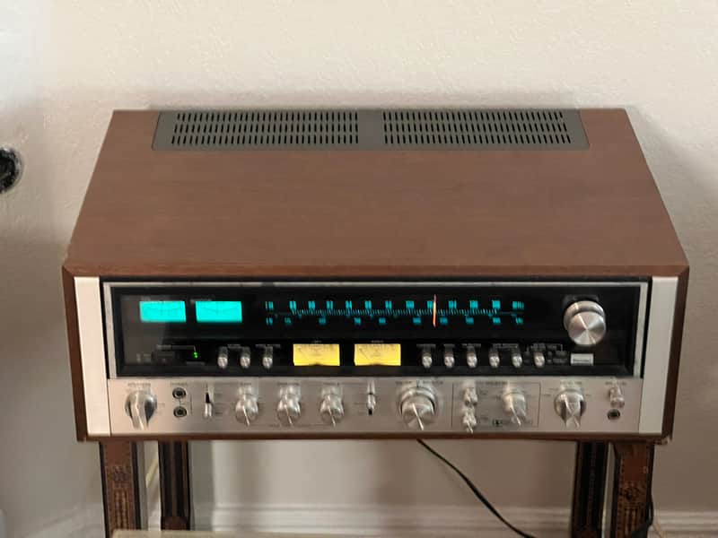 Sansui 9090DB Stereo Receiver 1975 - 1978 - Silver