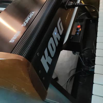 Korg Kronos 2 73 with Synthonia Libraries image 8