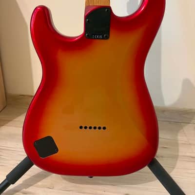 Squier Contemporary Stratocaster Special HT Sunset Metallic image 4