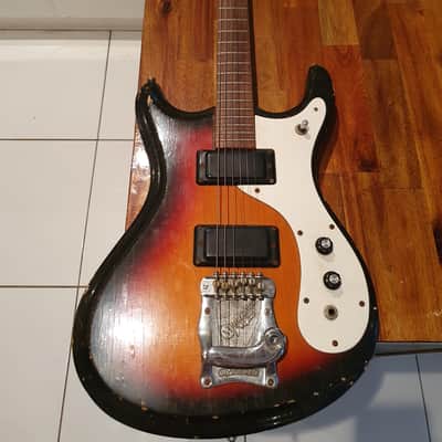 Mosrite Mark V 1968 Sunburst image 8