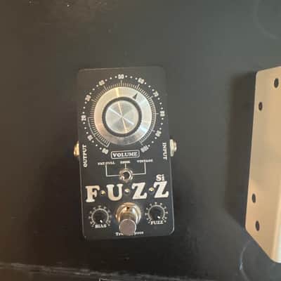 King Tone Guitar MiniFuzz Si | Reverb