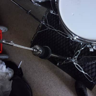 Legion by Peace Jet Black 5 Pc. Drum Set 4 Cymbals, Hi Hat stand +2 more Stands Bass Pedal + Throne image 3
