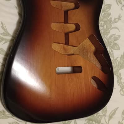Unbranded Stratocaster 2023 - Sunburst / Urethane image 6