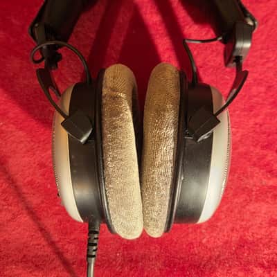 Beyerdynamic DT 880 Pro Semi-Open Studio Headphones image 2