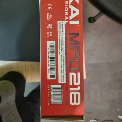 Immagine Akai MPD218 2015 - Present - Black - 6
