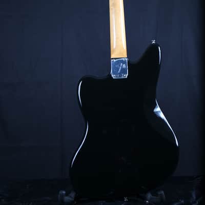Fender Vintera II '70s Jaguar with Maple Fretboard - Black image 3