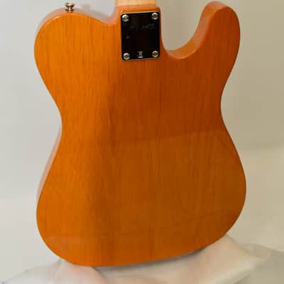 2015 Squier Affinity Series Telecaster Left-Handed Electric Guitar, Maple Fingerboard, Butterscotch Blonde w/ Bag image 10