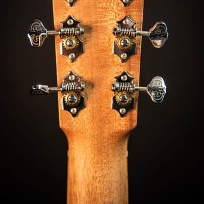 Larrivée OMV-40 with Mahogany, Sitka Spruce & L.R. Baggs Stagepro Element Pickup image 10