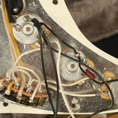 2014 Fender 60th Anniversary American Standard Stratocaster Aztec Gold image 25