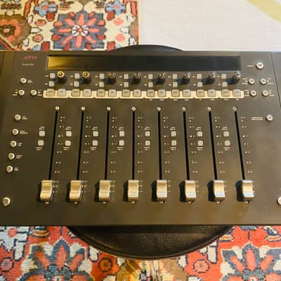 Avid Artist Mix 2010s - Black image 2