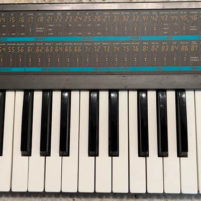 Korg Poly-800 Polyphonic Analog Synthesizer image 3