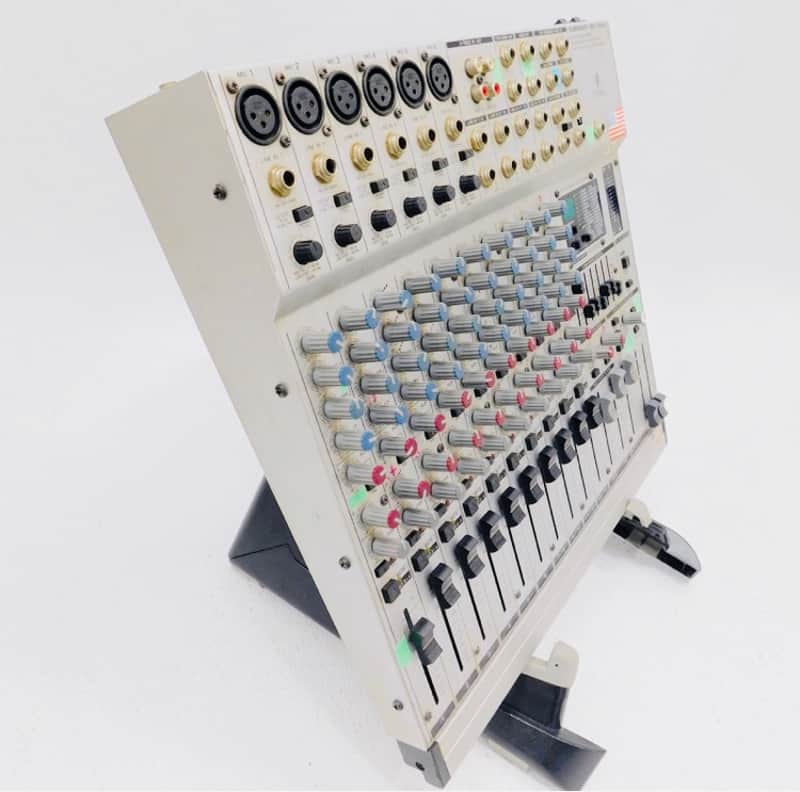 Behringer Eurorack MX1804X Mixer Silver | Reverb