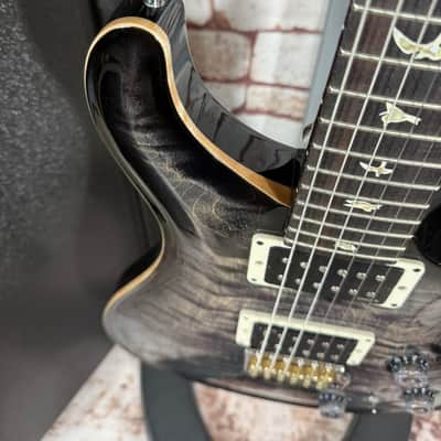 PRS Custom 24 Piezo CB THIN GEN III - Charcoal Burst - ATA Case Bild 4