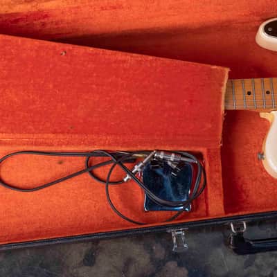 VINTAGE 1967 FENDER TELECASTER WITH CASE image 11