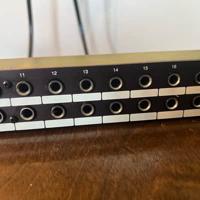 Furman PB-40 Patchbay - 40× 1/4" TRS / TS In/Out with Rack mount bolts. image 4