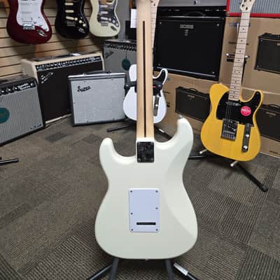 Squier Affinity Series Stratocaster with Maple Fretboard - Olympic White image 5